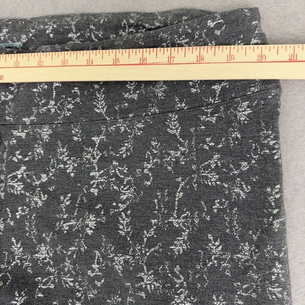 Soft Surroundings Womens Leggings 2X Cropped Gray Floral Silver Foulard 21.5" - Picture 5 of 7